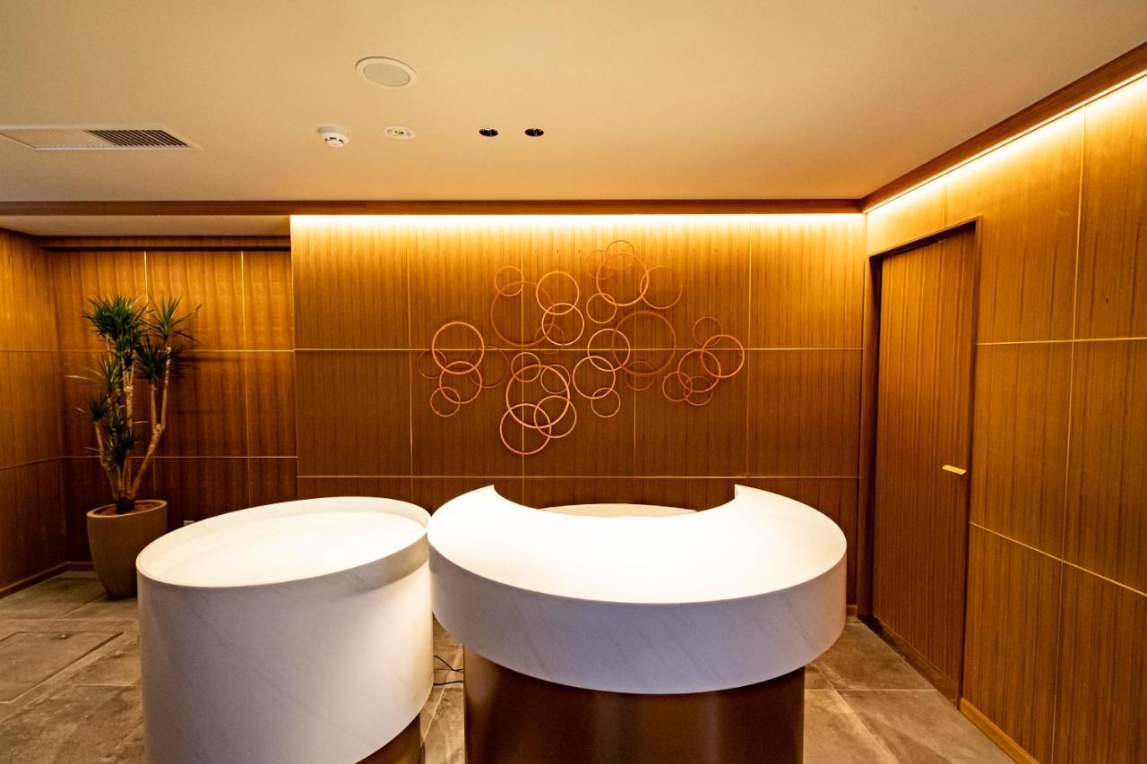 The Onefive Villa Fukuoka Fukuoka  Exteriör bild